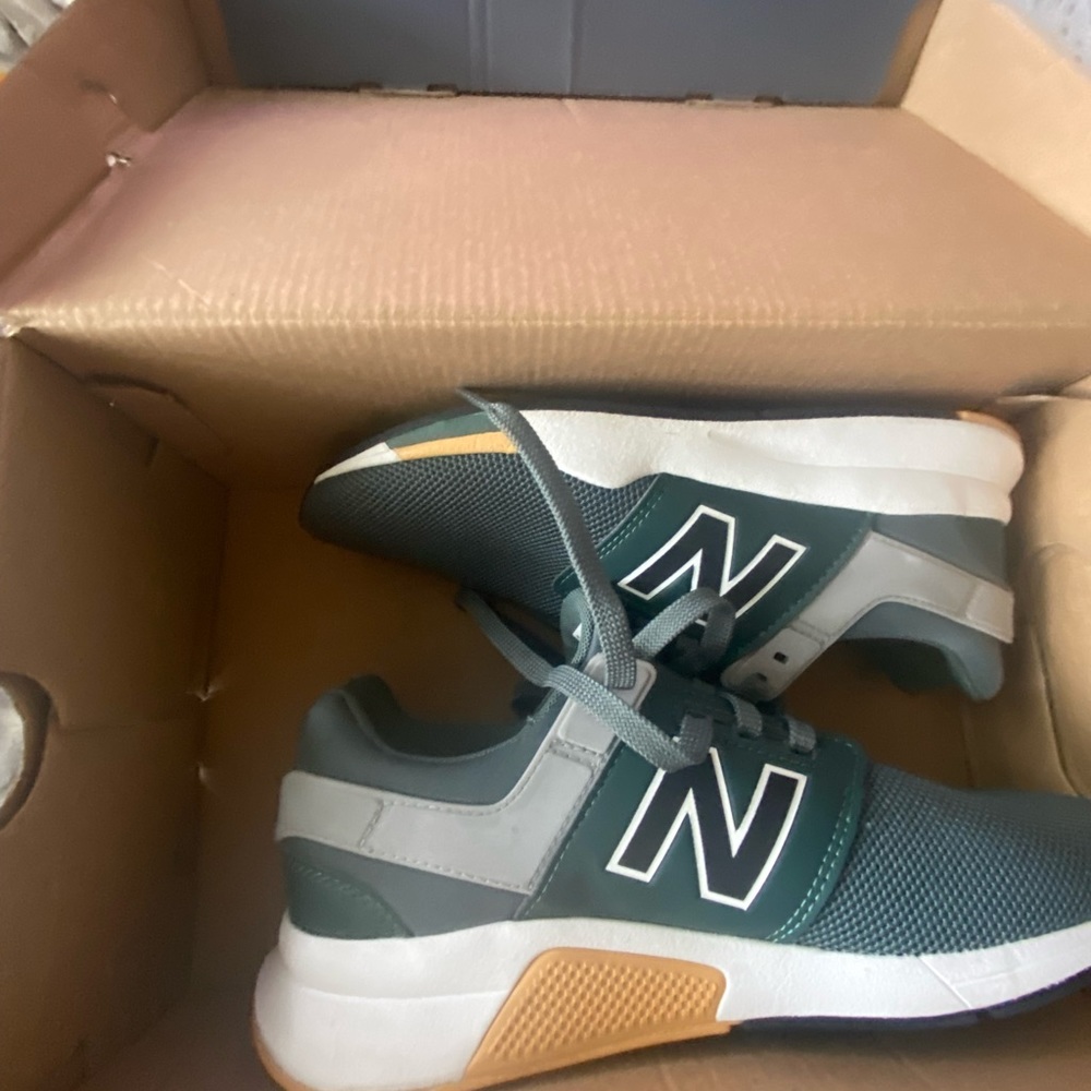 Green new balances - Picture 3 of 10